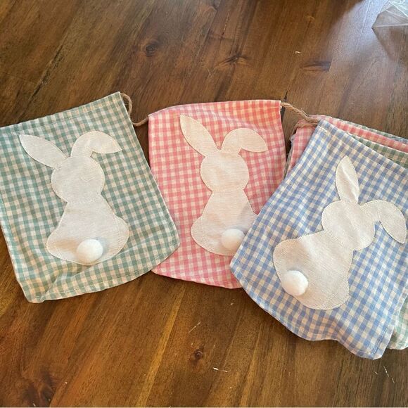 Easter Bunny Tail garland gingham check 6' long penant strand hanging decoration - Picture 2 of 5